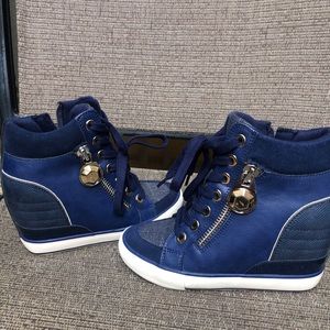 ALDO WEDGE SNEAKERS SUPER CUTE